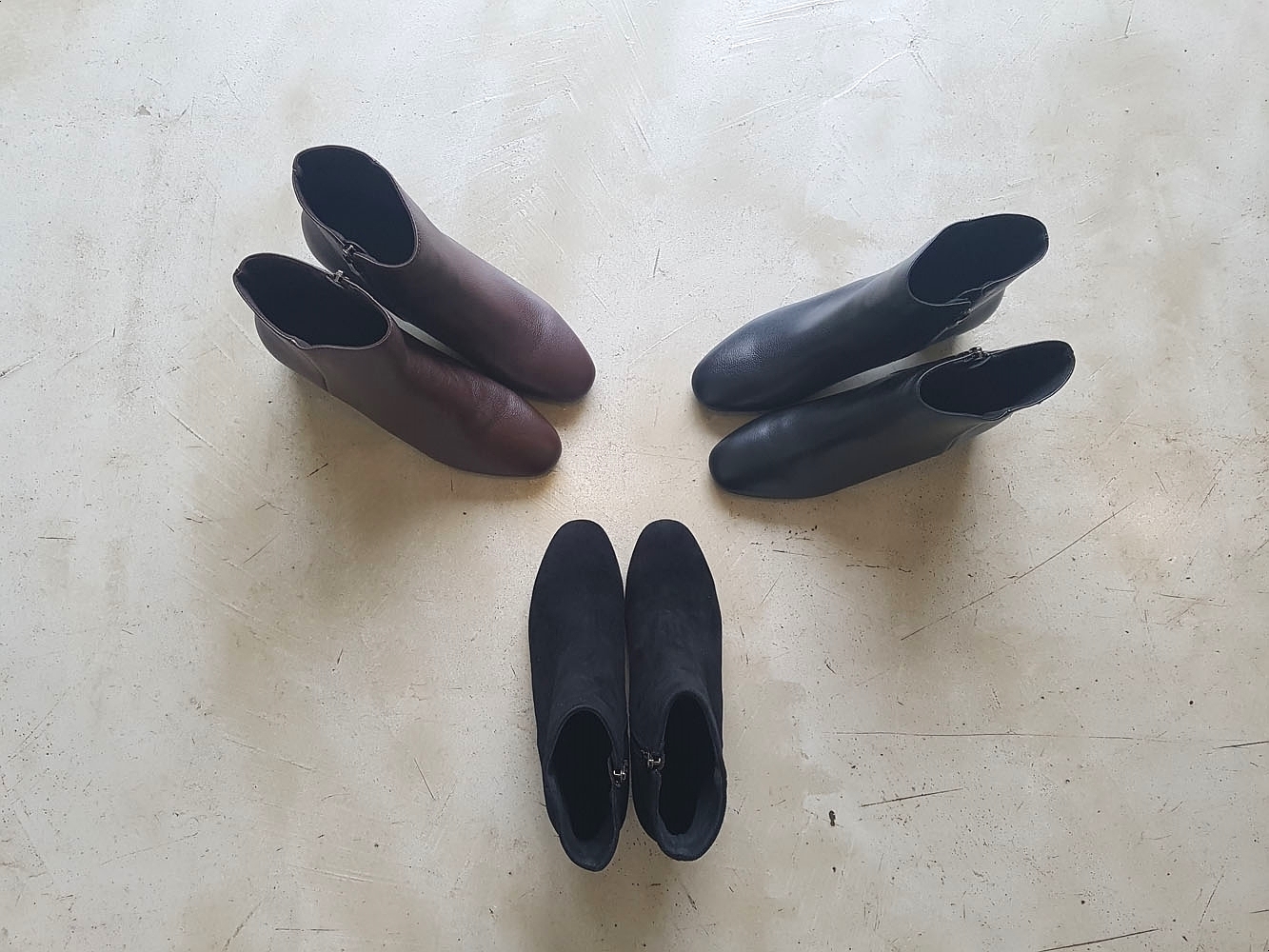 Natural cowhide simple heeled ankle boots 6cm blac