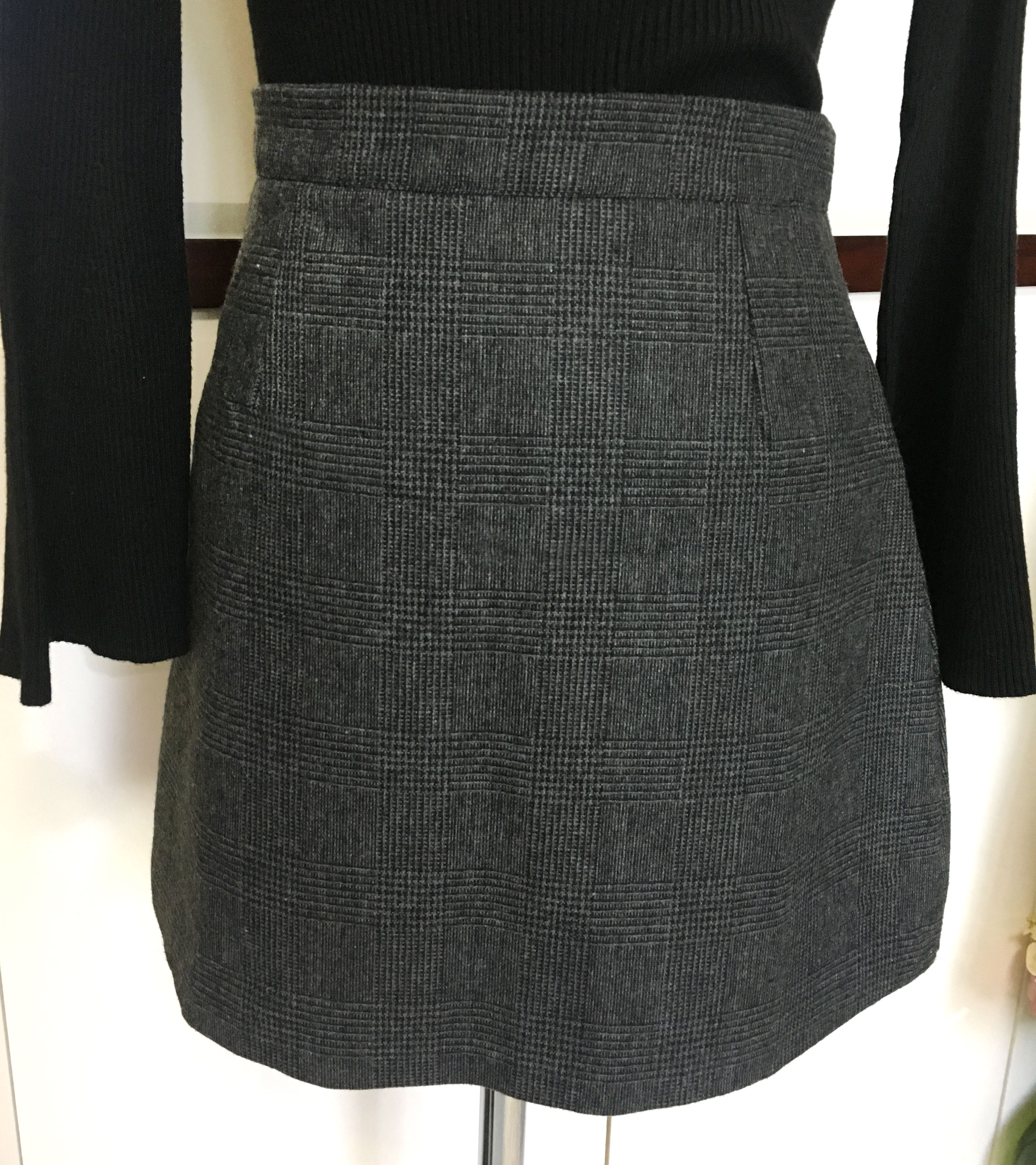Borami Shop Button Unchecked Mini Skirt _ Black, G