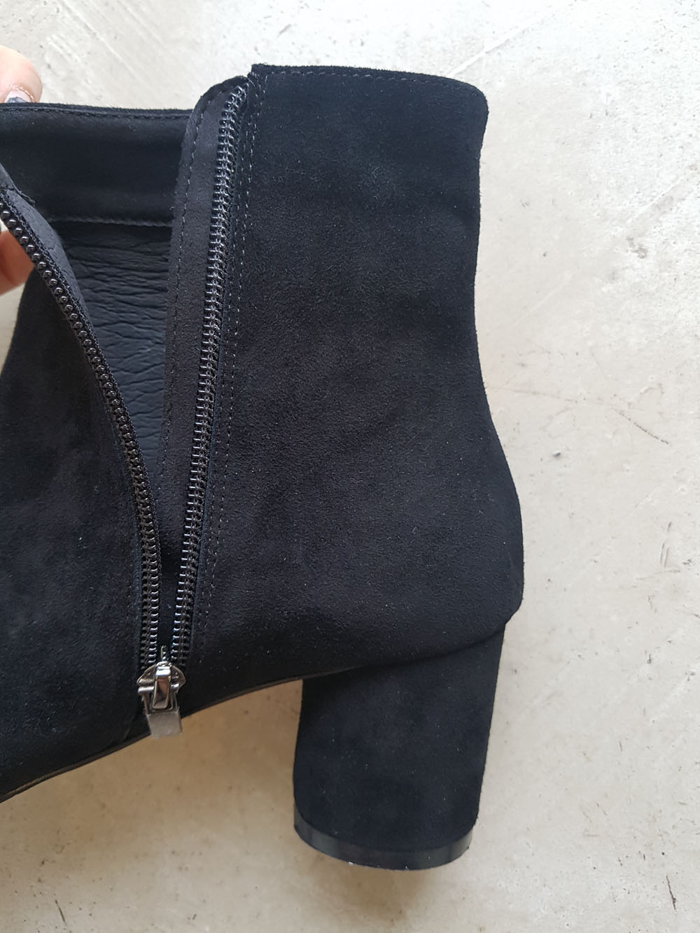 Natural cowhide simple heeled ankle boots 6cm blac