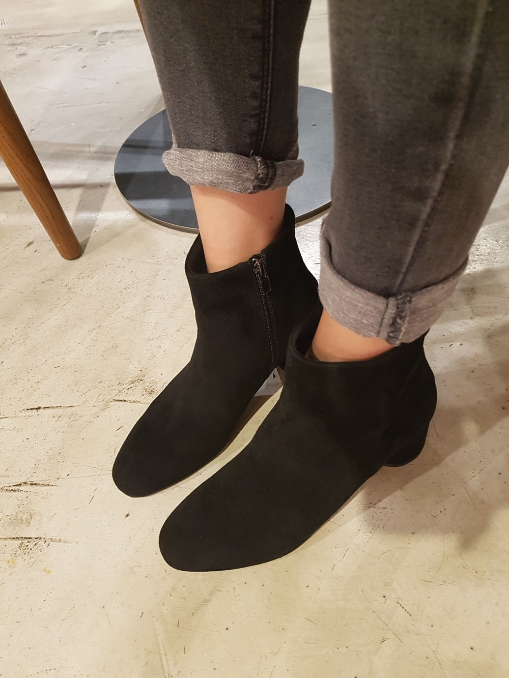 Natural cowhide simple heeled ankle boots 6cm blac