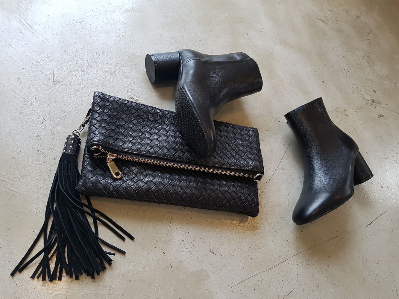 Natural cowhide simple heeled ankle boots 6cm blac