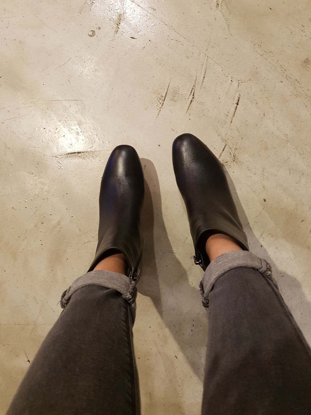 Natural cowhide simple heeled ankle boots 6cm blac