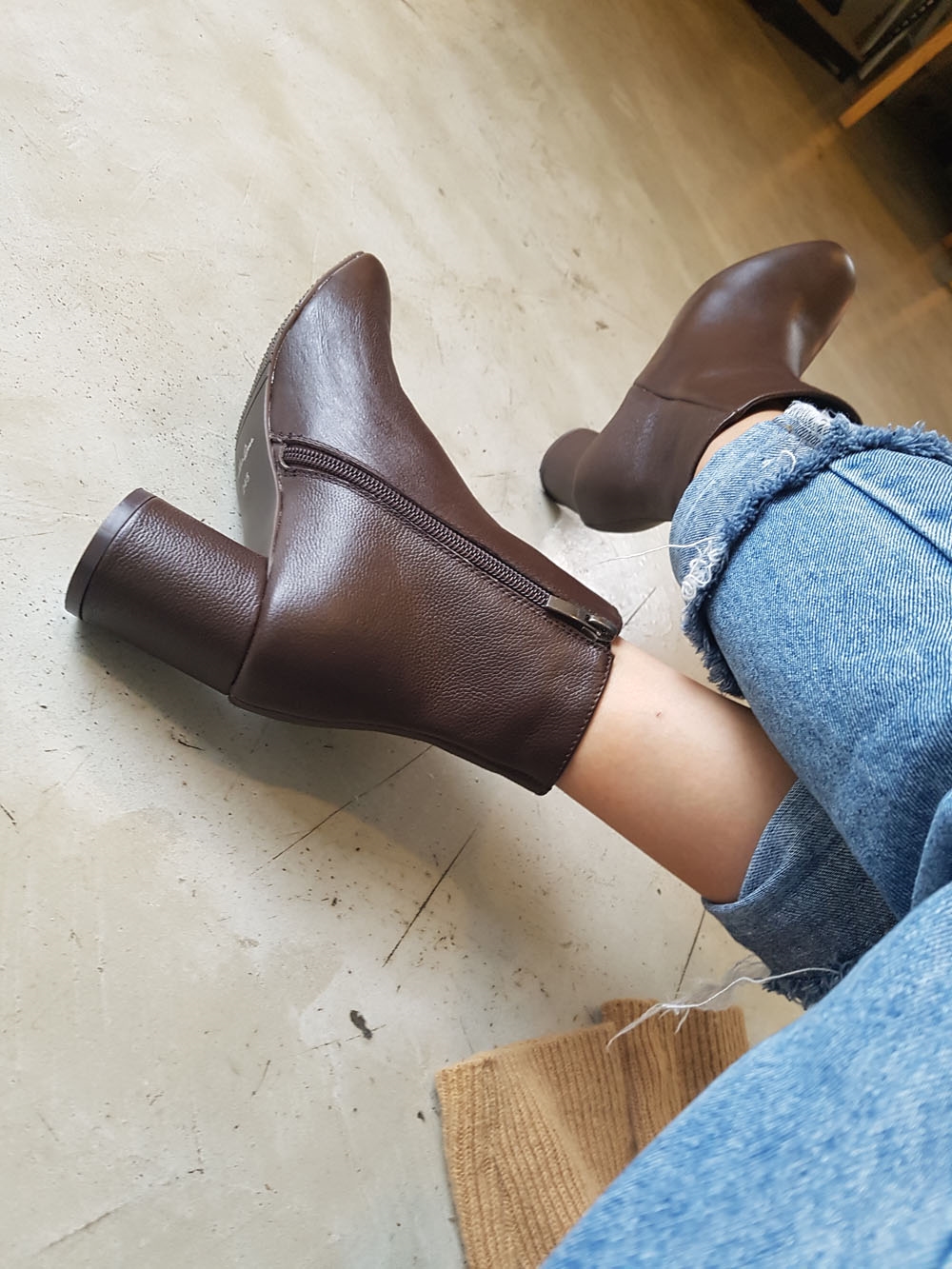 Natural cowhide simple heeled ankle boots 6cm blac