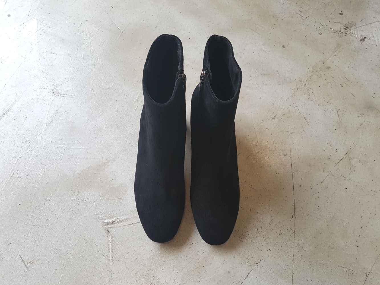Natural cowhide simple heeled ankle boots 6cm blac