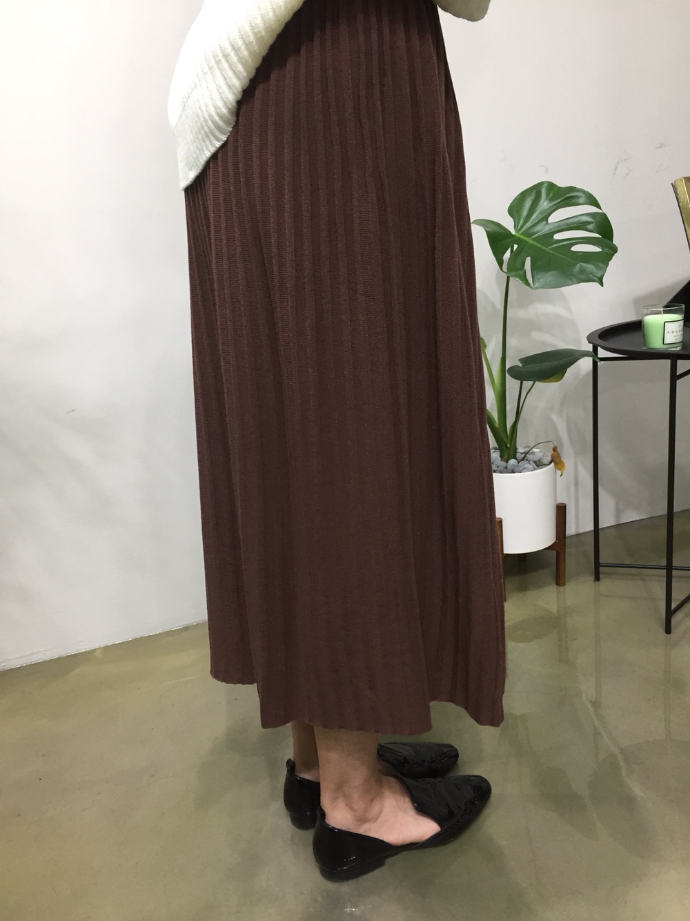 Wrinkled Bending Knit Long Skirt Romantic Look Lux
