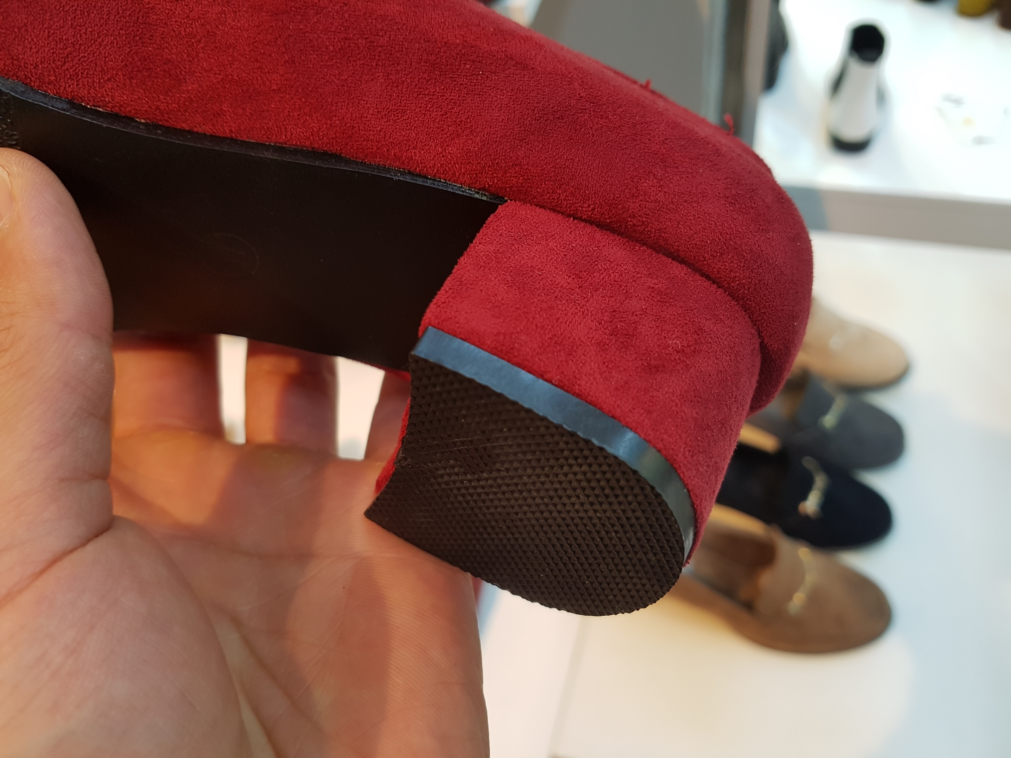 Brushed Lining Looper Pumps 4cm Black Red Brown Be