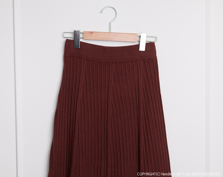 Needle knit pleated skirts Coordinated long skirt 
