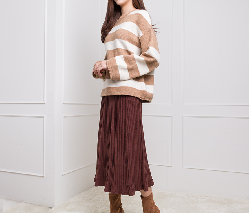Needle knit pleated skirts Coordinated long skirt 