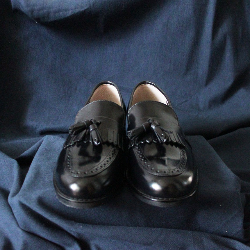 Natural cowhide leather handmade Uitip point detai