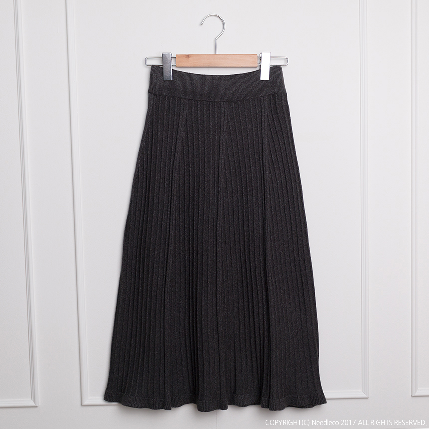 Needle knit pleated skirts Coordinated long skirt 