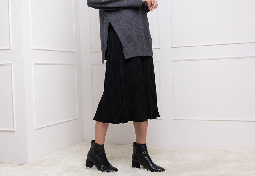 Needle knit pleated skirts Coordinated long skirt 