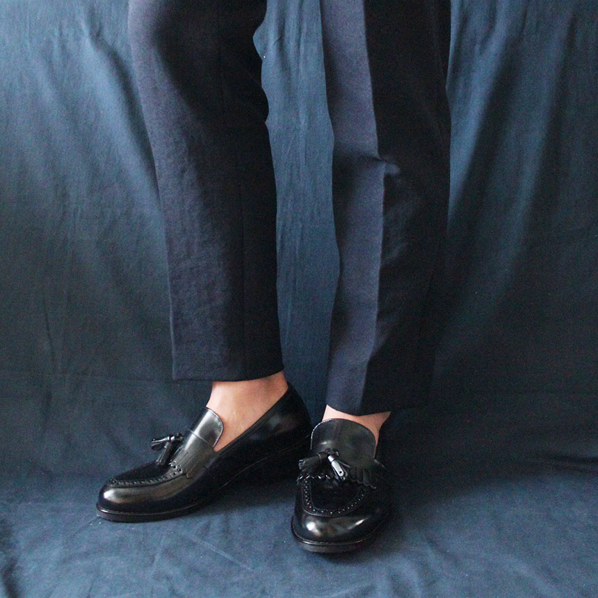 Natural cowhide leather handmade Uitip point detai