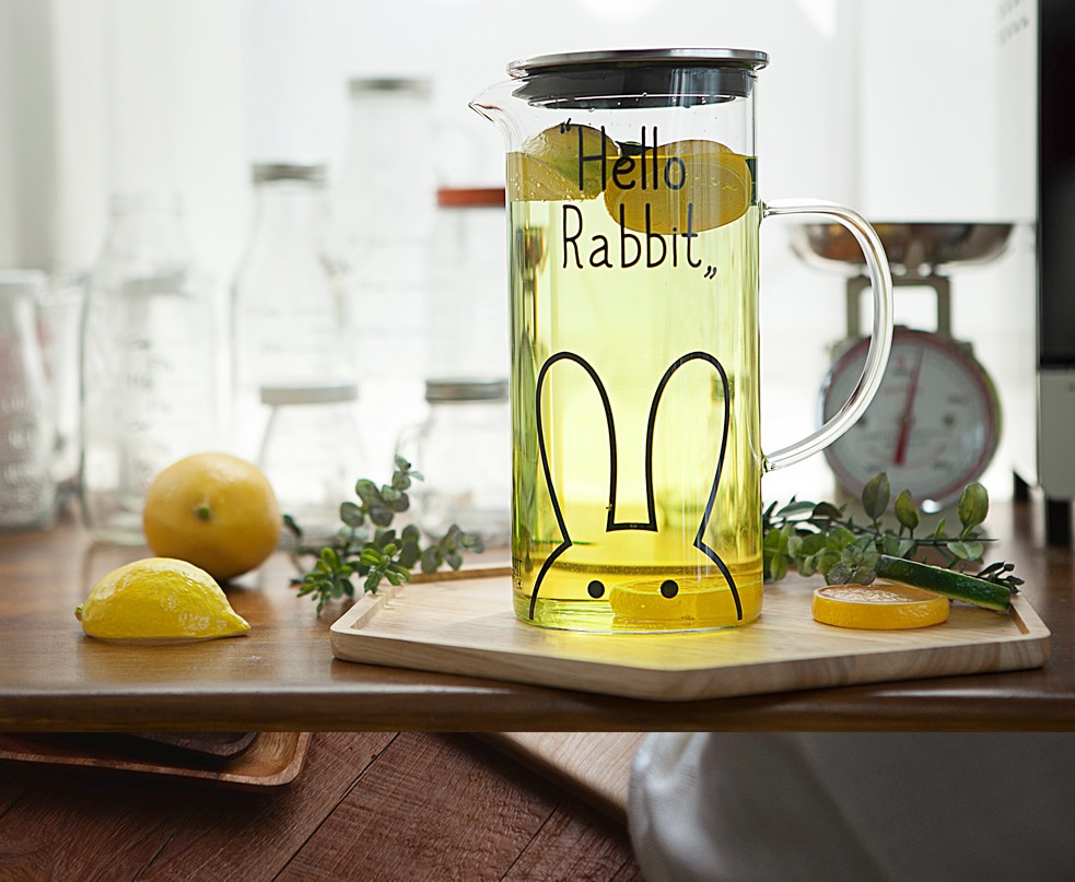 Sealed glass bottle heat-resistant port water bott