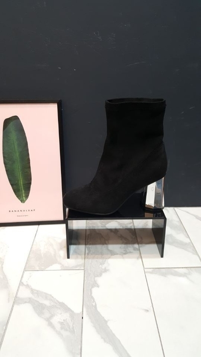 Suede Silver Sheep Angle Boots Modern Unique Sensi