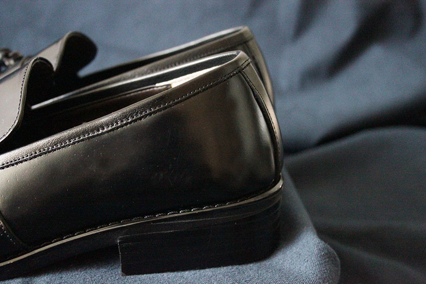 Natural cowhide leather handmade Uitip point detai