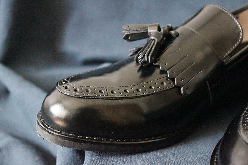 Natural cowhide leather handmade Uitip point detai