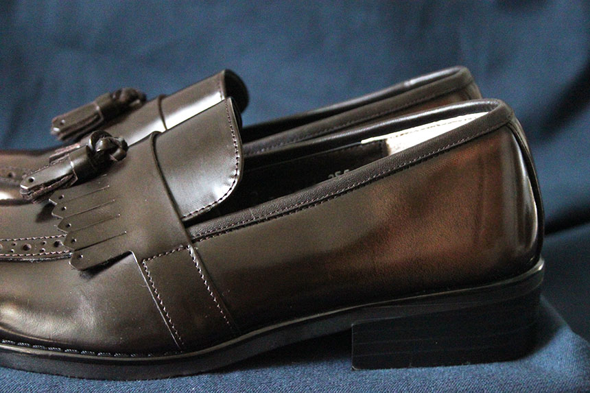 Natural cowhide leather handmade Uitip point detai