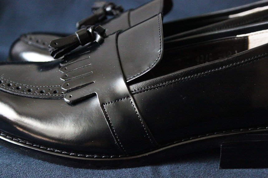 Natural cowhide leather handmade Uitip point detai