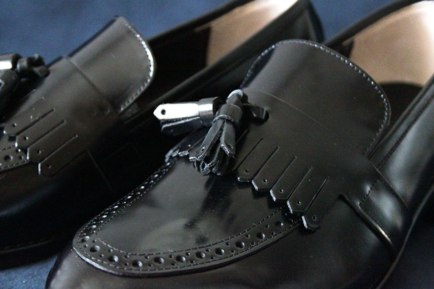 Natural cowhide leather handmade Uitip point detai