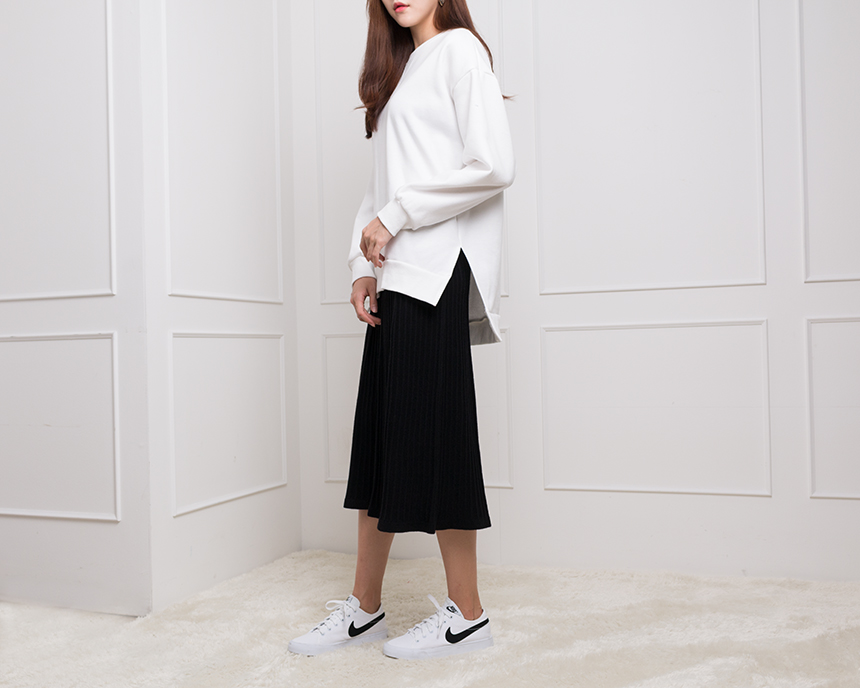 Needle knit pleated skirts Coordinated long skirt 