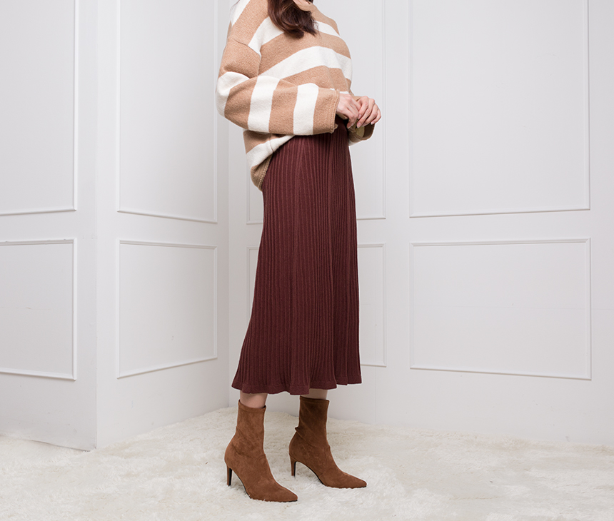 Needle knit pleated skirts Coordinated long skirt 