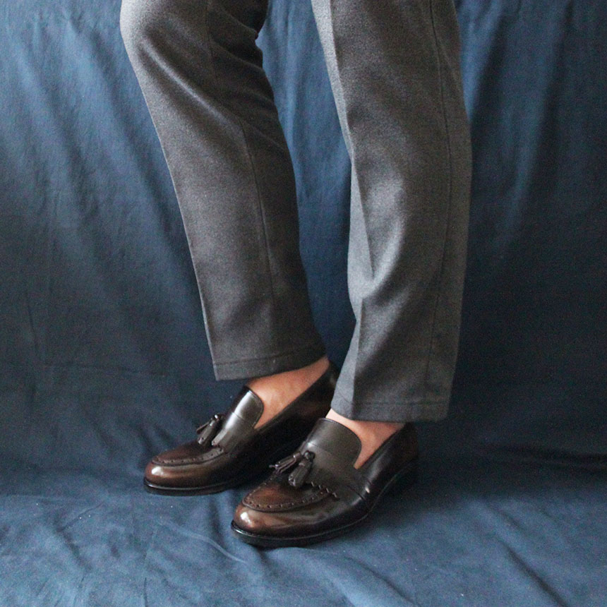 Natural cowhide leather handmade Uitip point detai