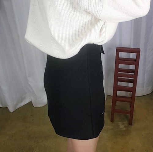 Planning handmade mini-skirt Blacktop girl h lint 