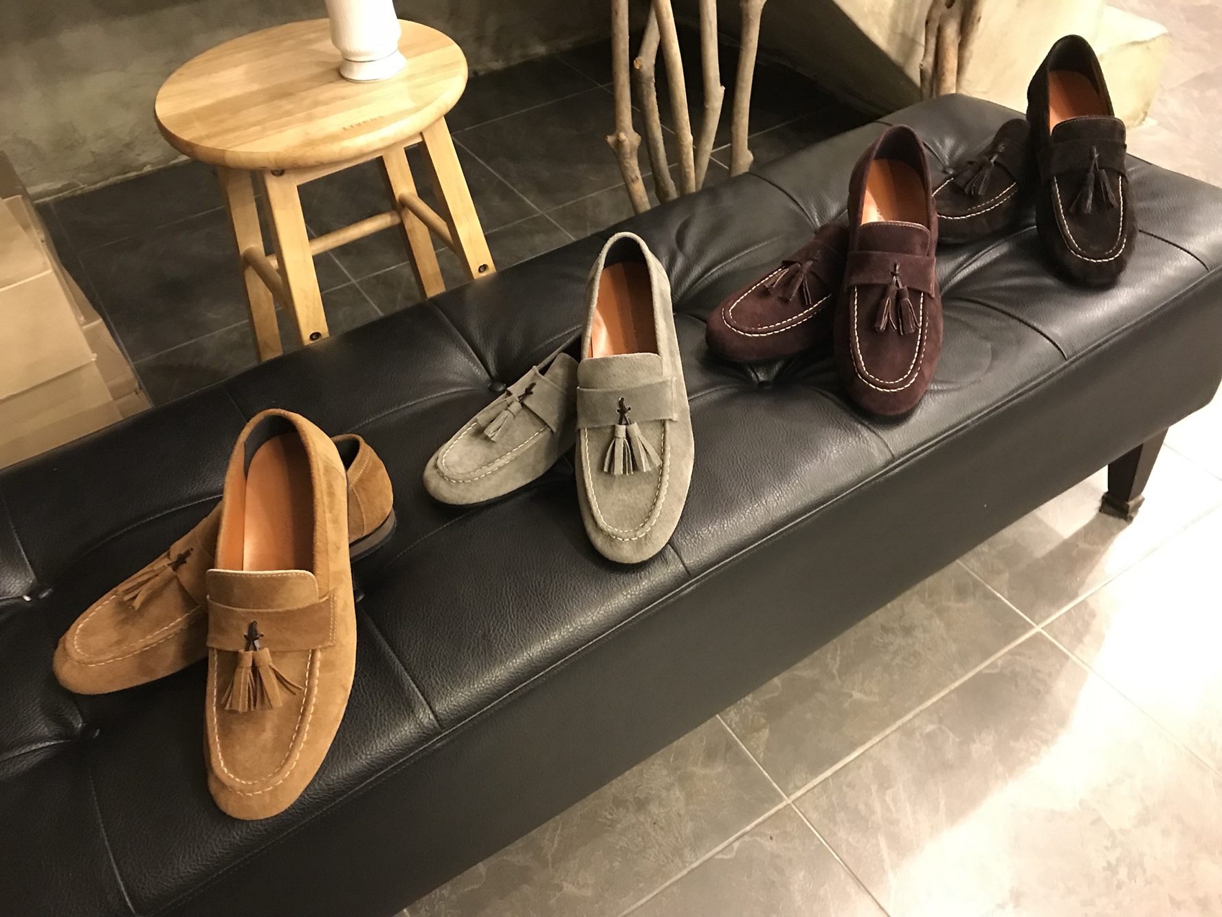 Veras suede tassel leather loafer Casual design Da