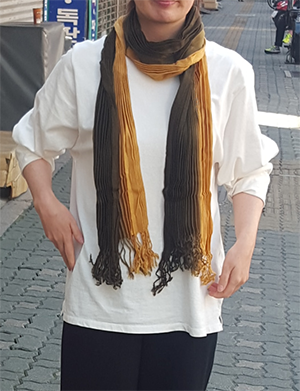 Gradation wrinkle knit muffler Unique wool autumn 