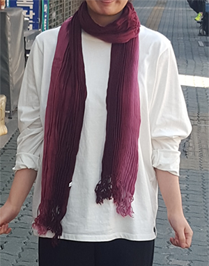 Gradation wrinkle knit muffler Unique wool autumn 