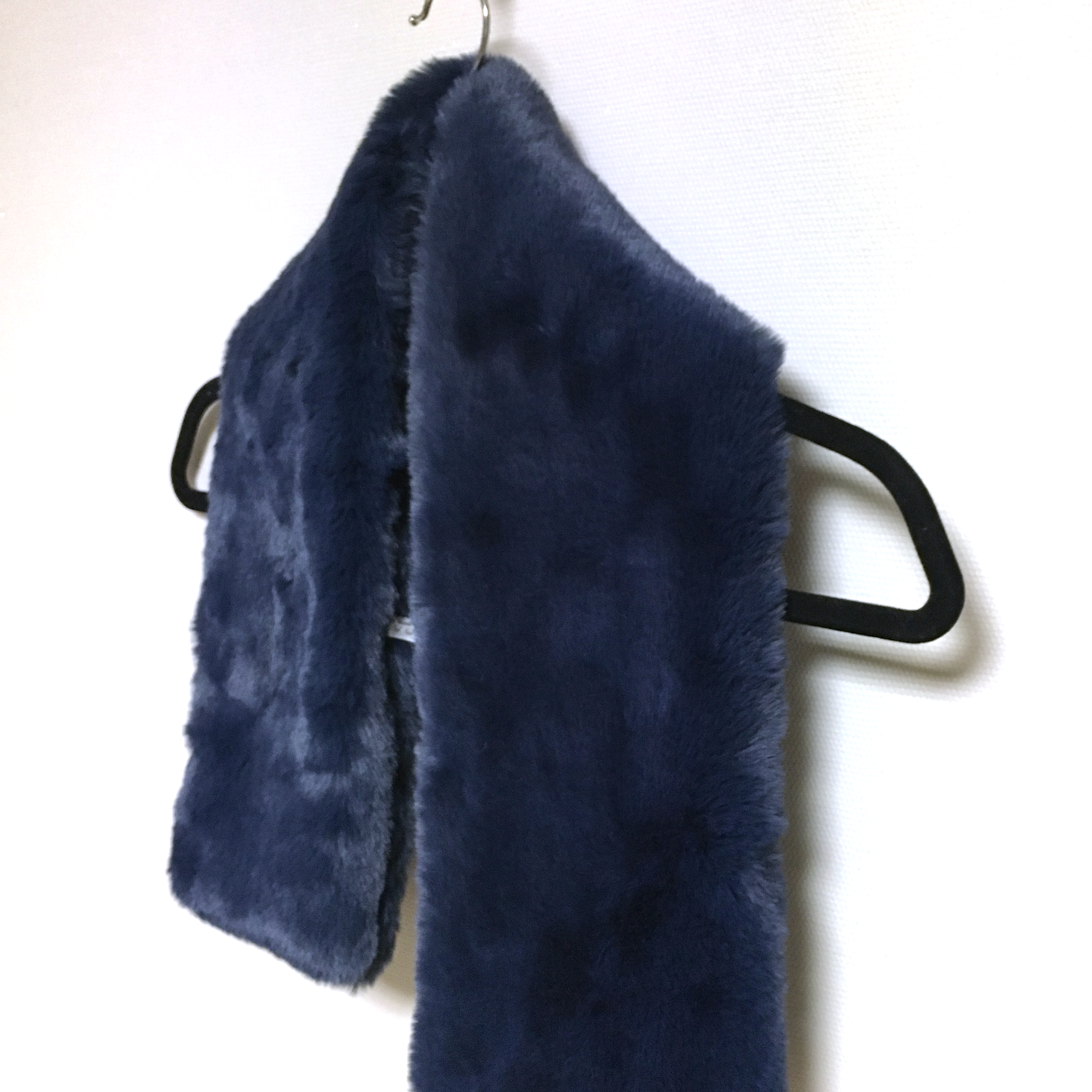 Fake Fur Fur Fur Ecofur Shawl Navy Color Warm muff