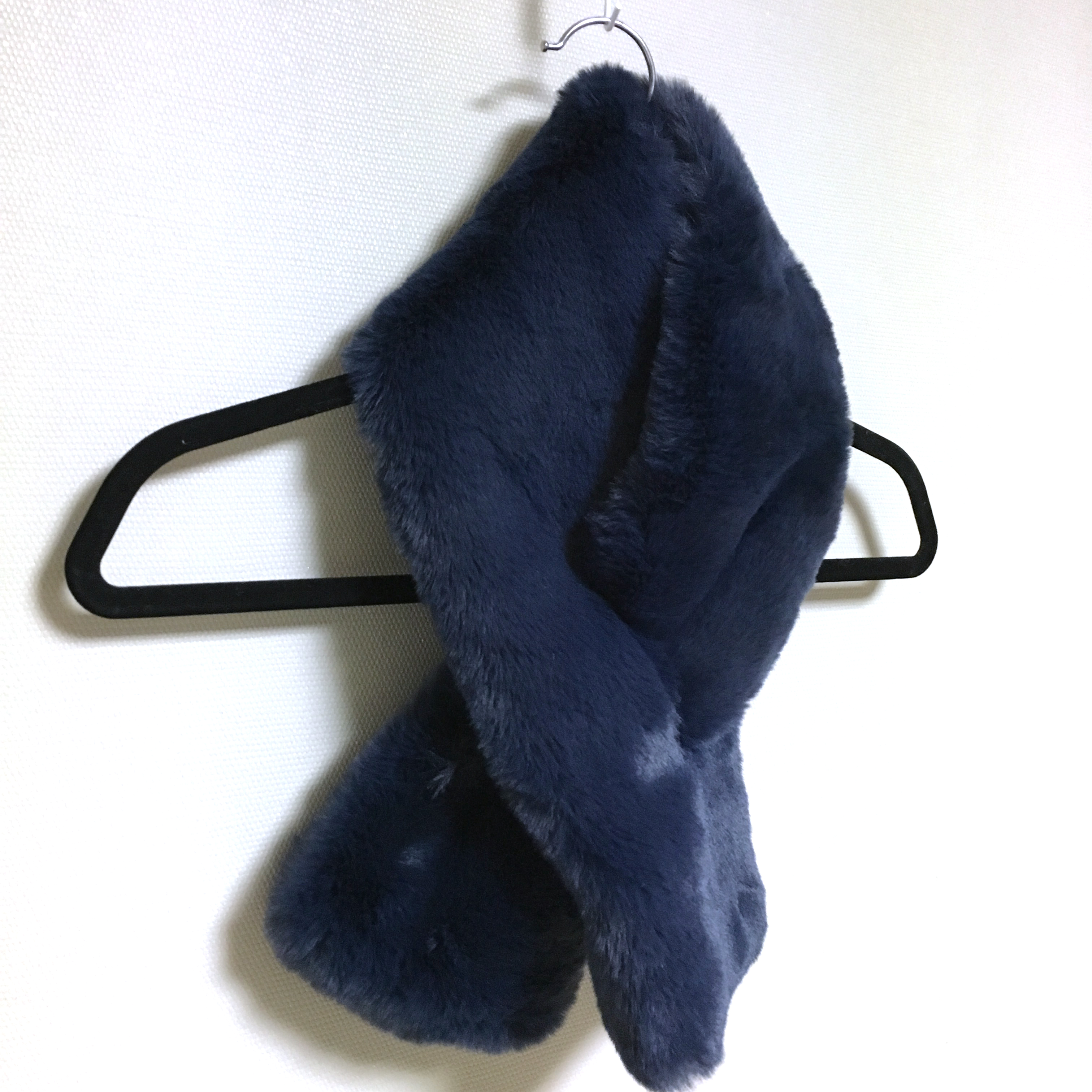 Fake Fur Fur Fur Ecofur Shawl Navy Color Warm muff