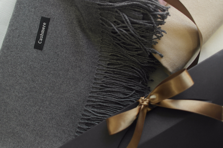 Gift Wrapping Cashmere Couple Muffler Item Shawl U