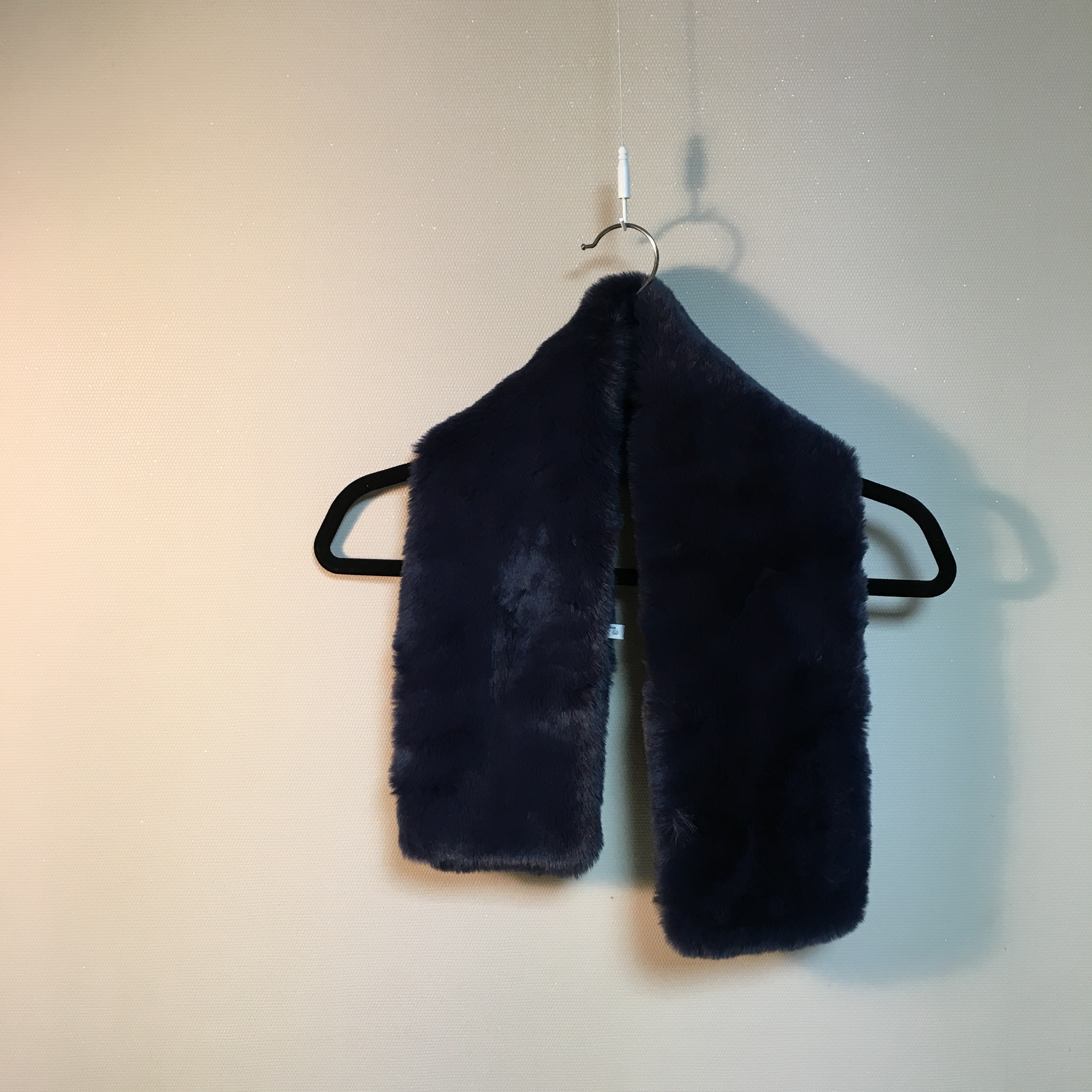 Fake Fur Fur Fur Ecofur Shawl Navy Color Warm muff