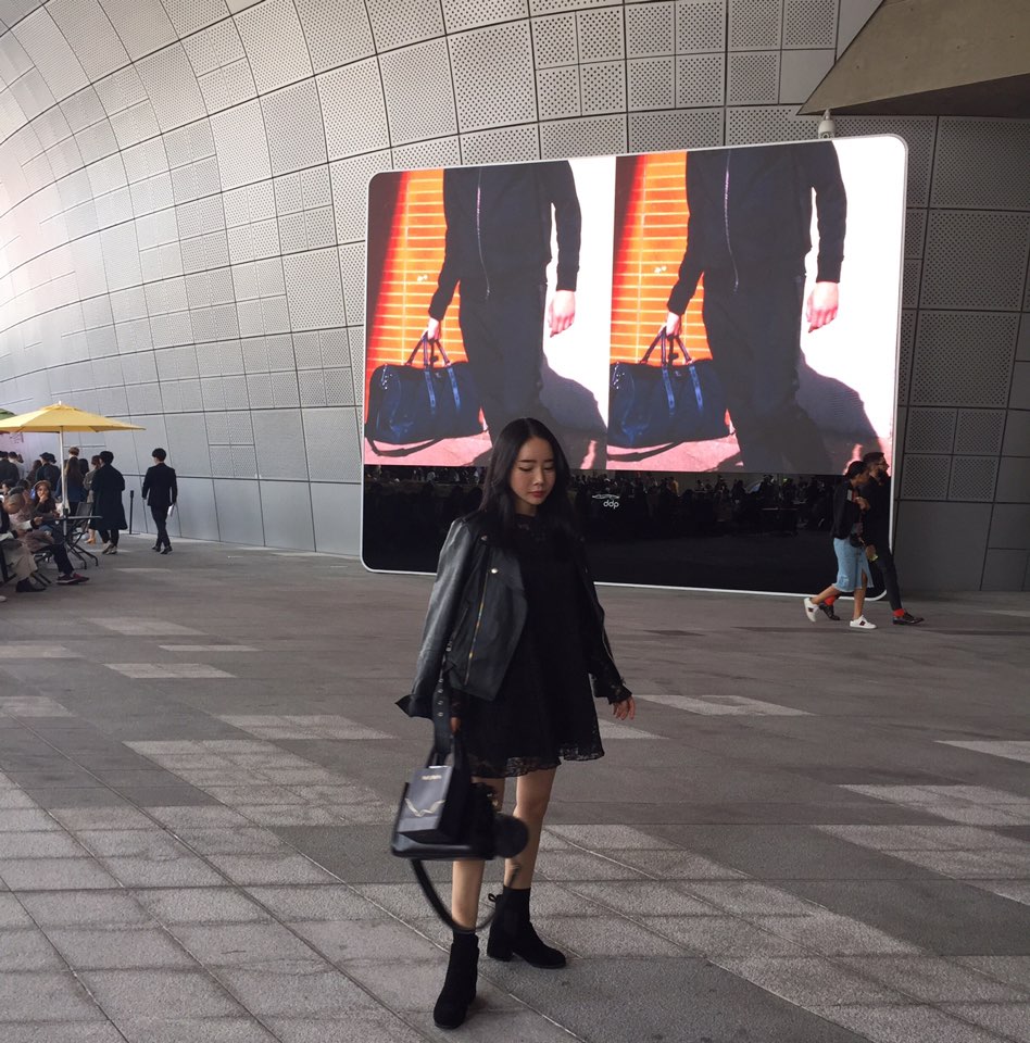 Womens Room Suede Angle Boots