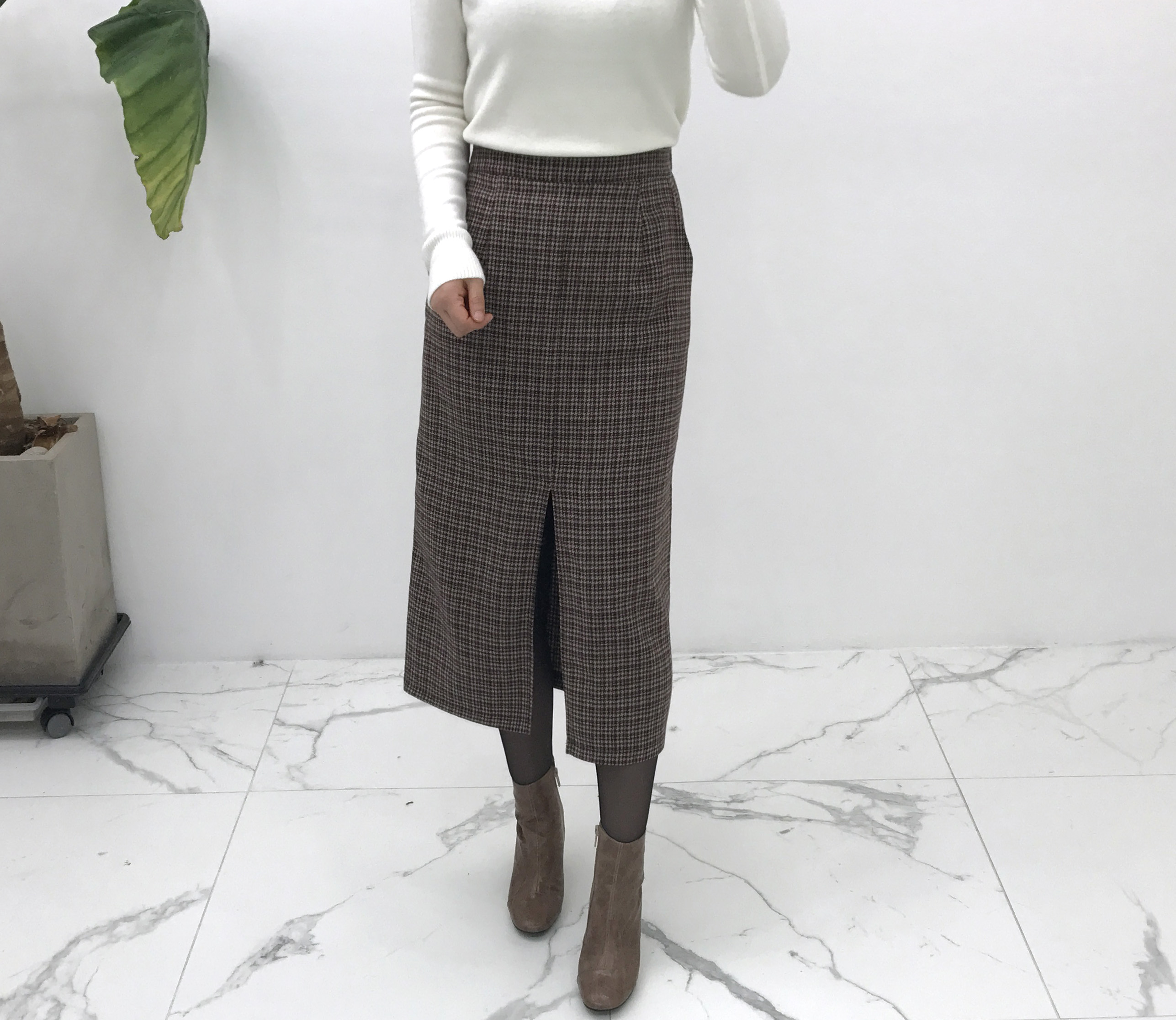 Check woolen trim skirt autumn winter long coordin