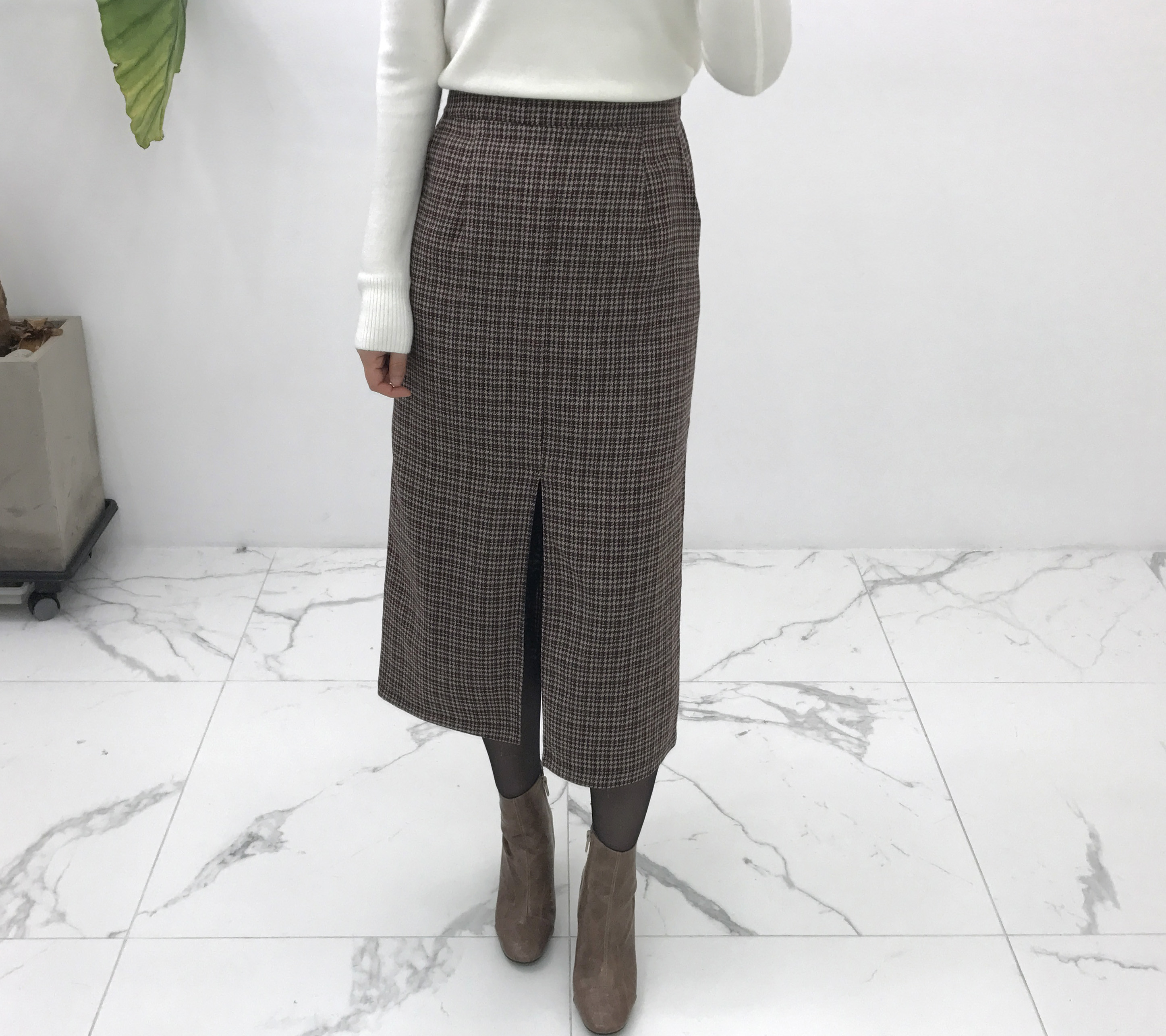Check woolen trim skirt autumn winter long coordin