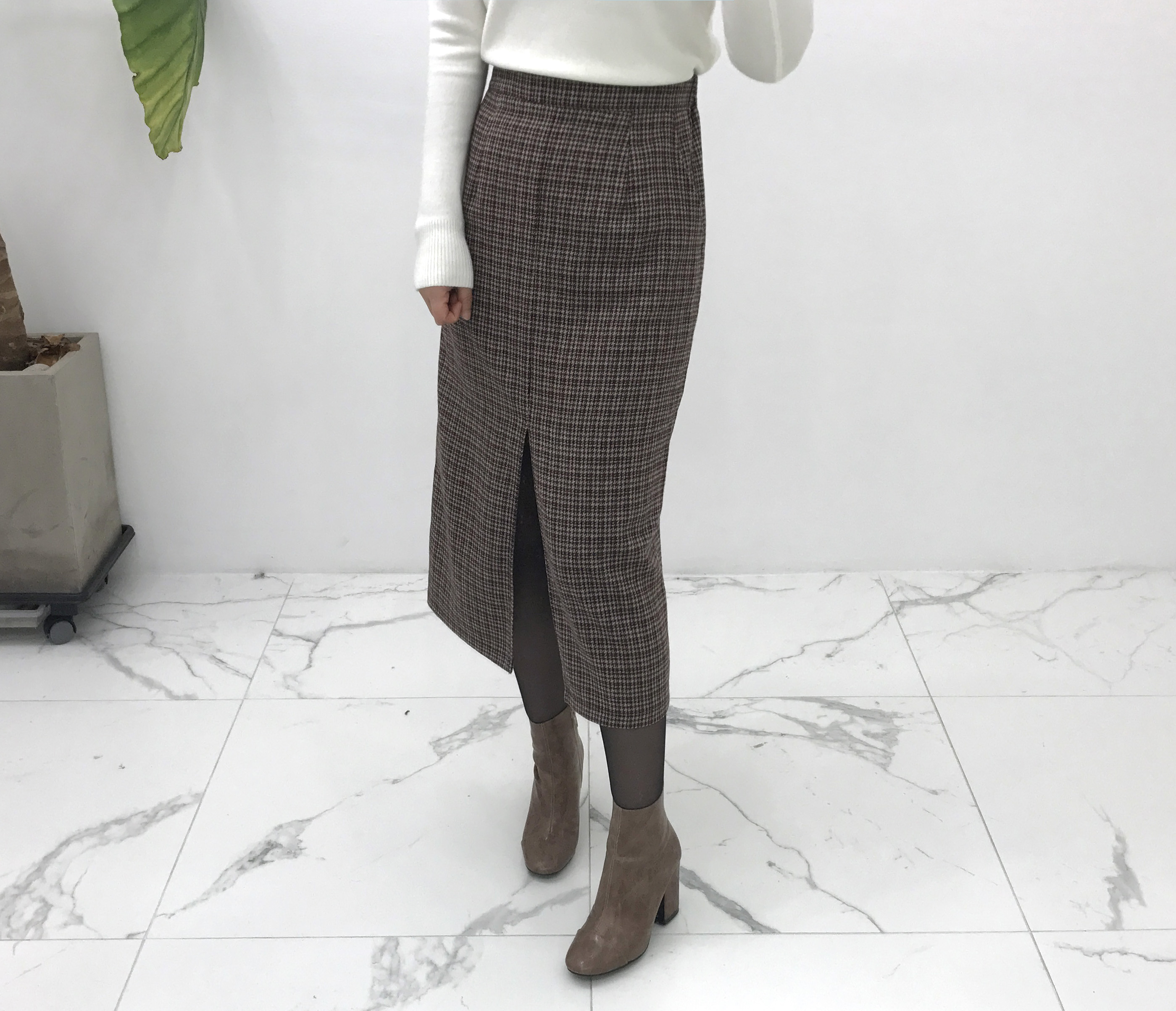 Check woolen trim skirt autumn winter long coordin