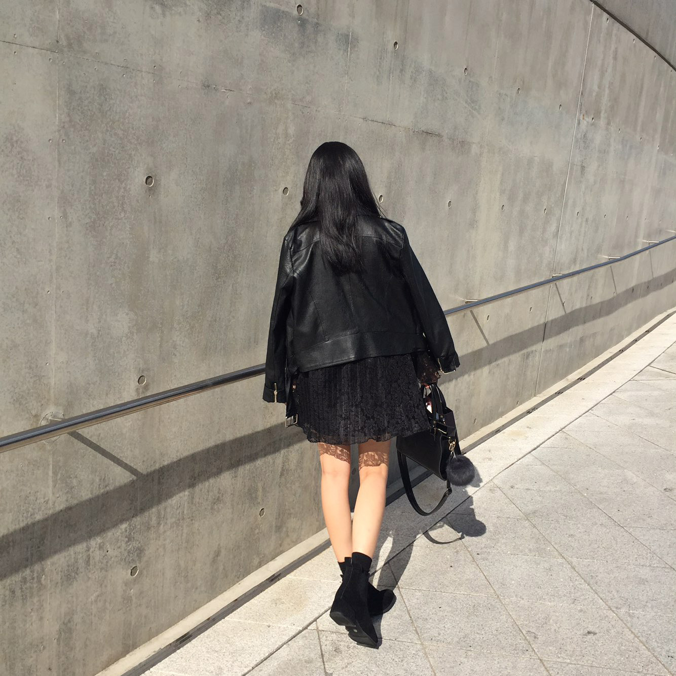 Womens Room Suede Angle Boots