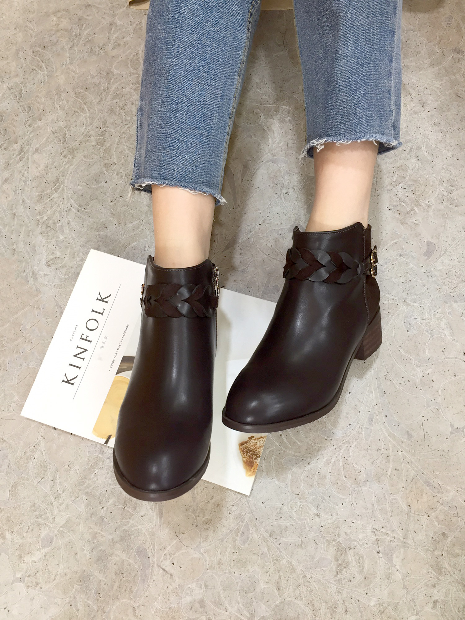 4cm twisted chin plate Suede zipper Decorative foo