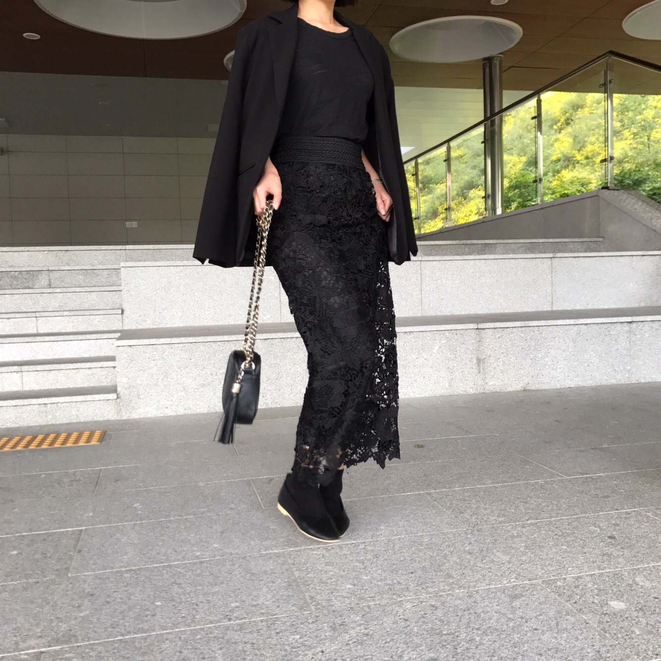 H line punching embroidery lace waist banding skir