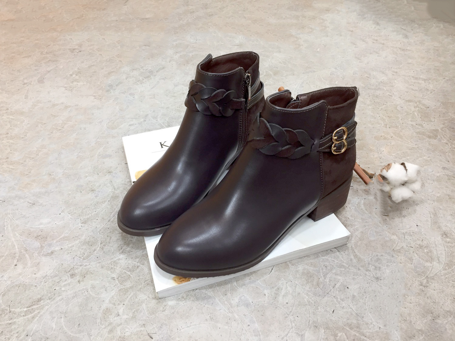 4cm twisted chin plate Suede zipper Decorative foo