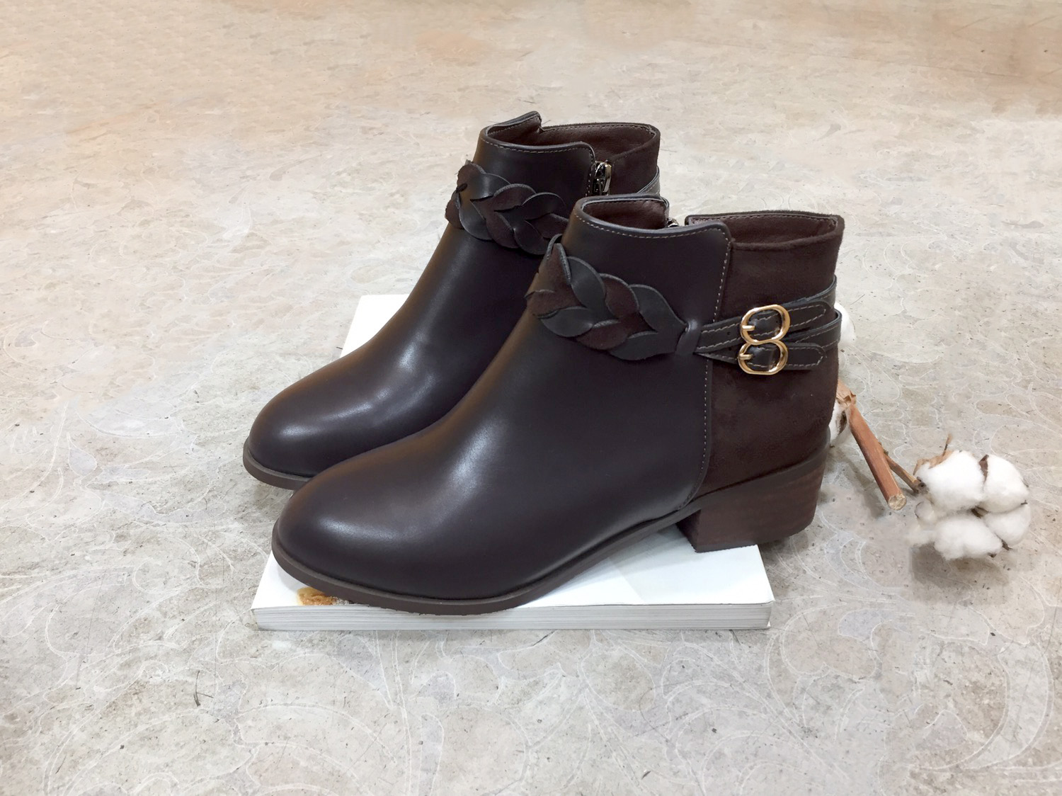 4cm twisted chin plate Suede zipper Decorative foo