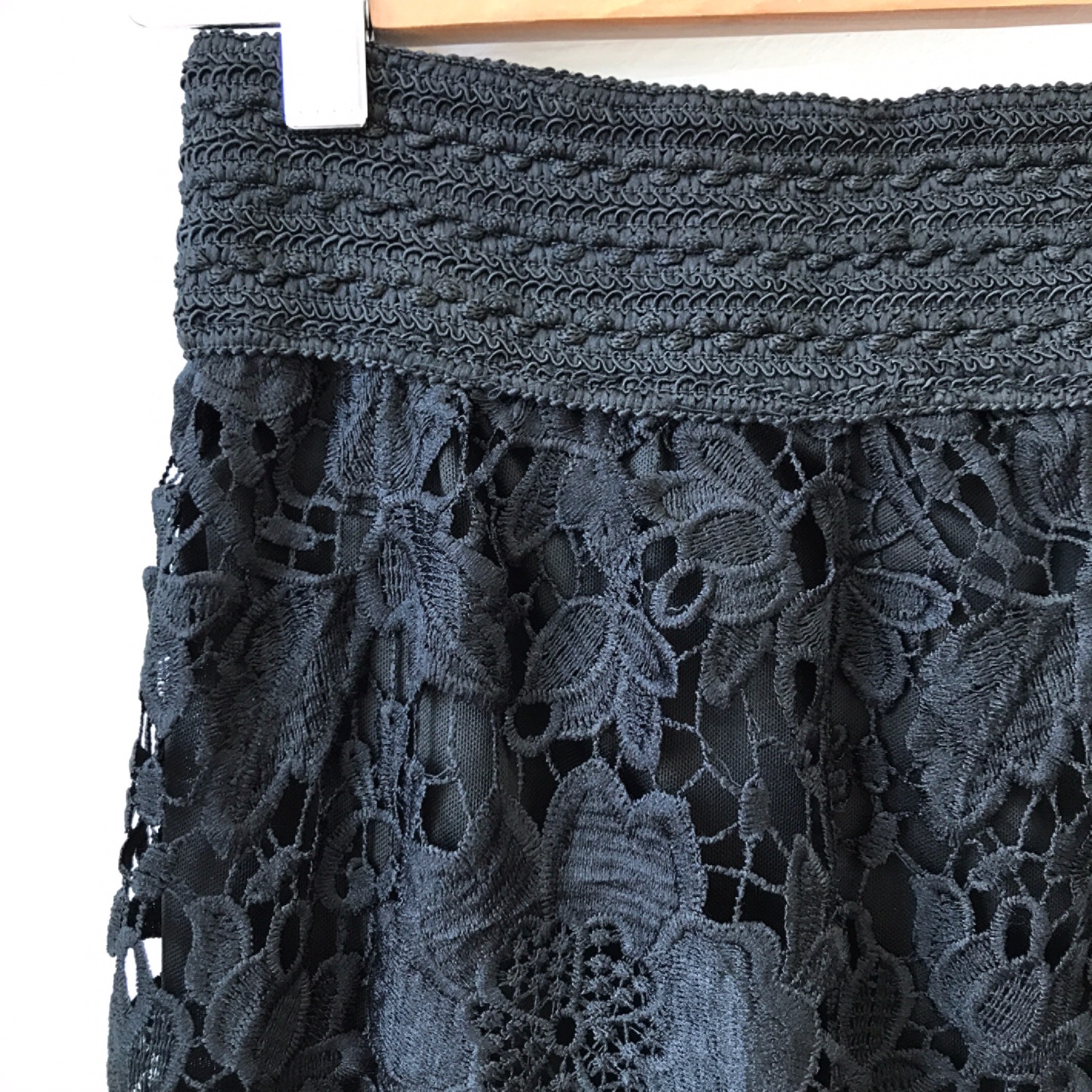 H line punching embroidery lace waist banding skir