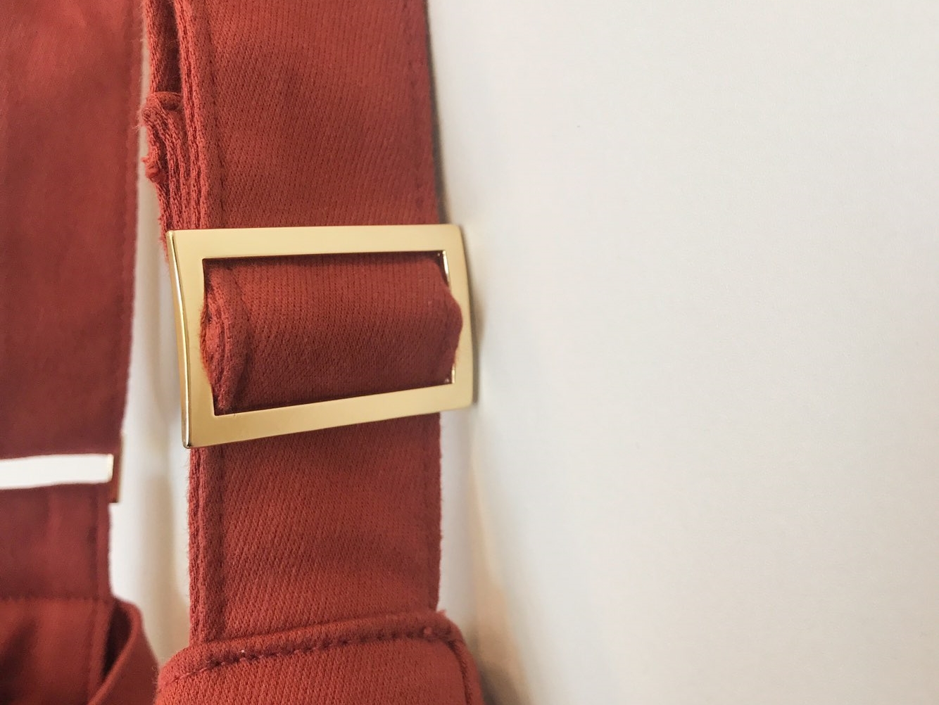 Eco-bag buckle is a self-produced bag with a uniqu