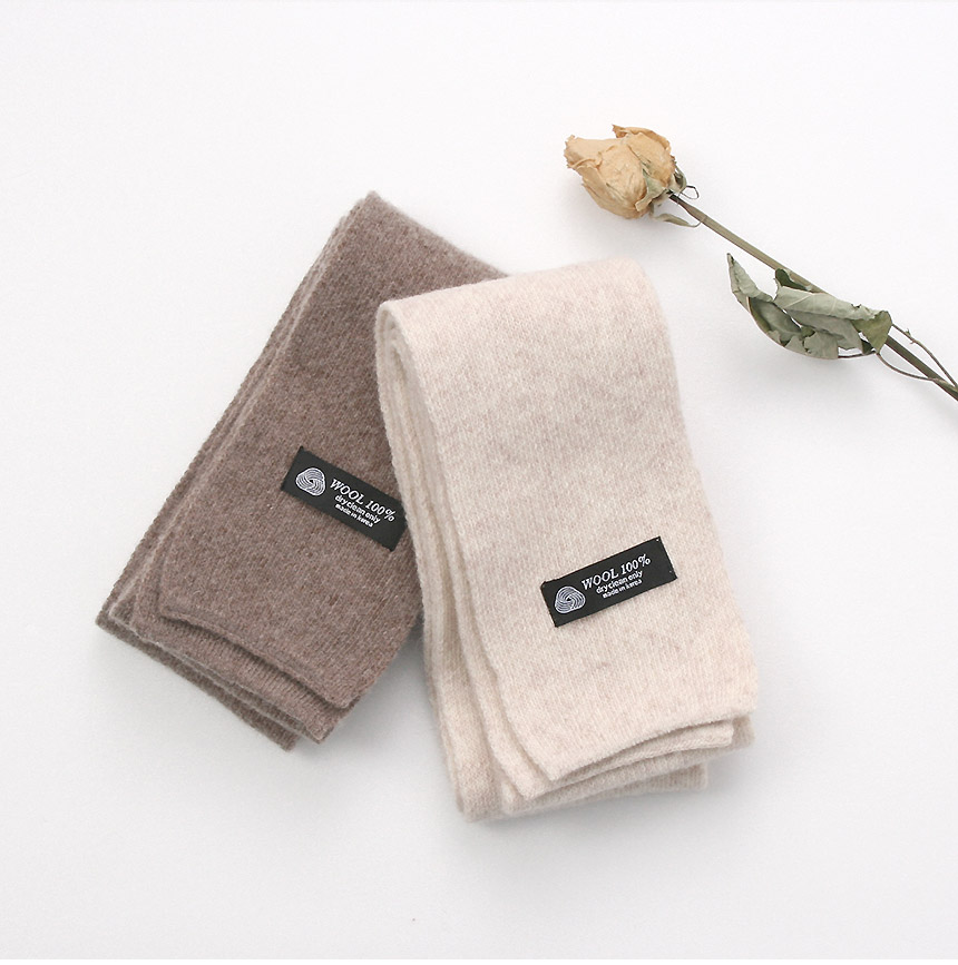 Short mini wool muffler shawl man woman couple gif