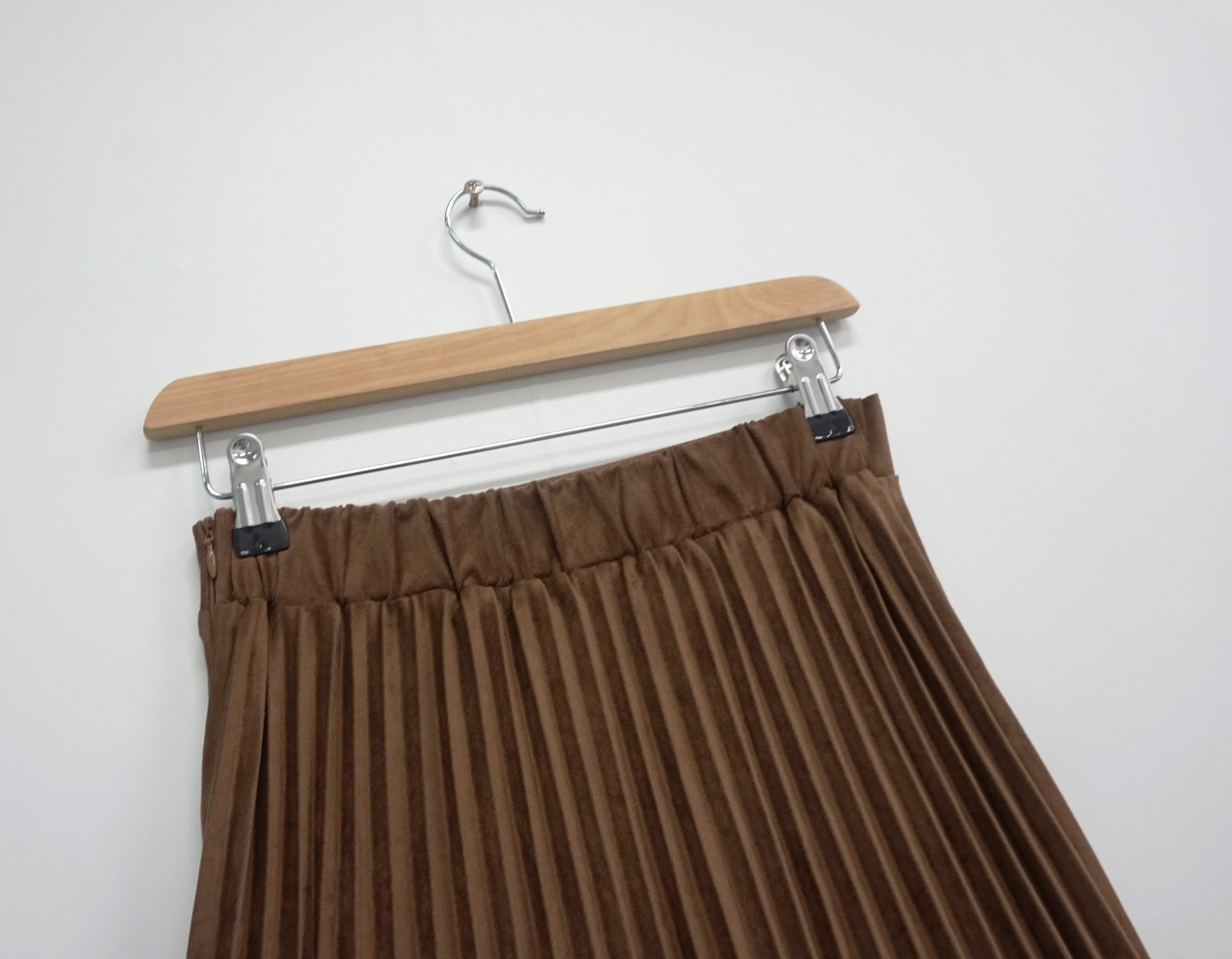 Suede pleated skirt pink, khaki brown, black long 
