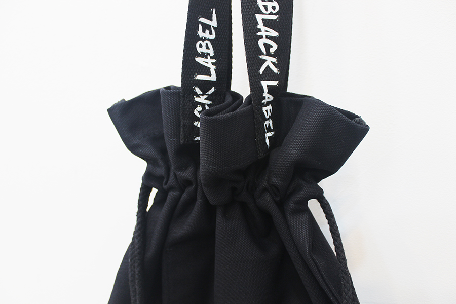 Black lettering eco-back label daily embroidered c
