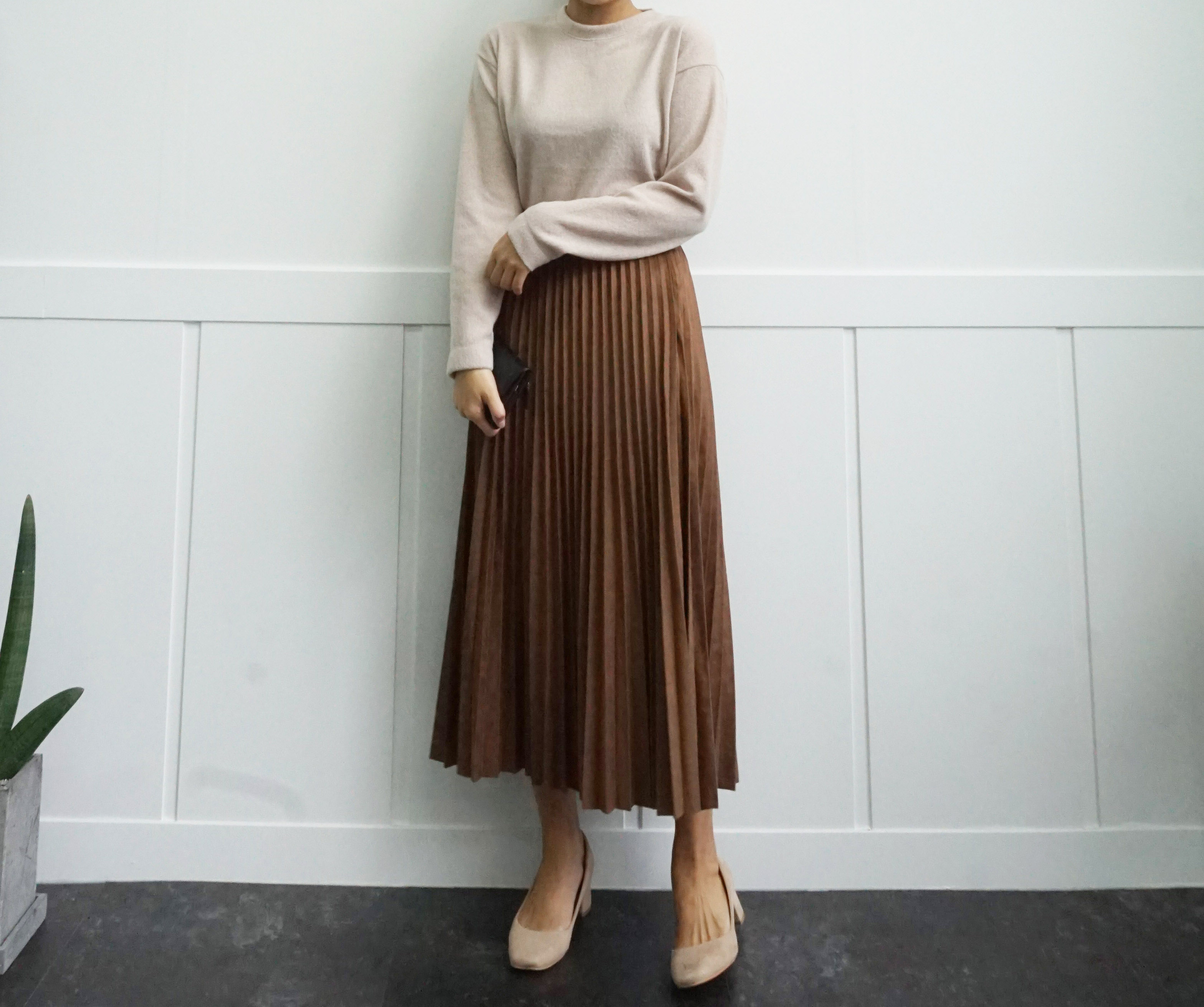 Suede pleated skirt pink, khaki brown, black long 