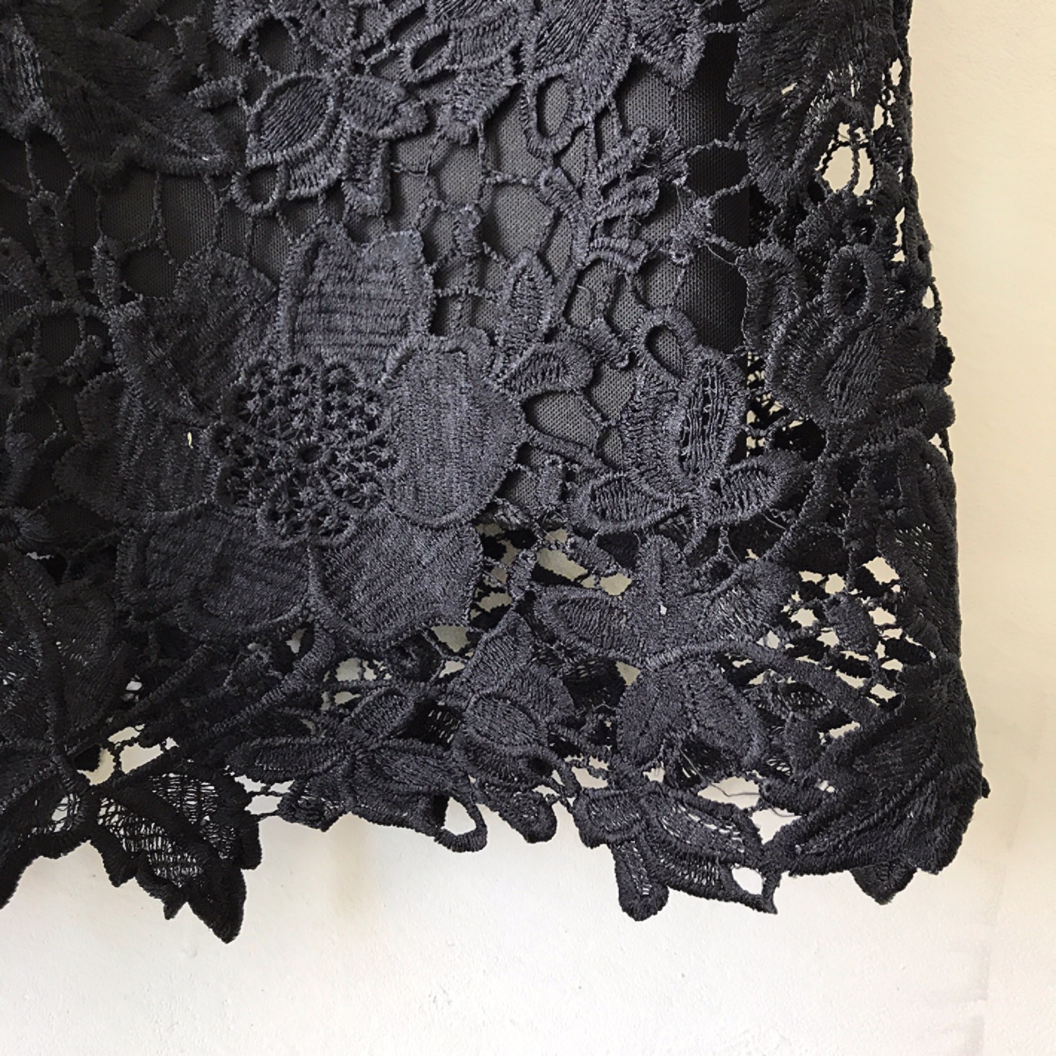H line punching embroidery lace waist banding skir